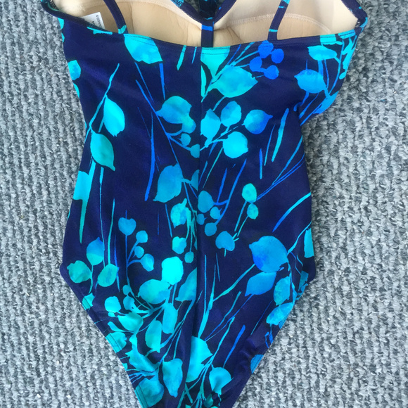 IT FIGURES multi-color blue floral swimsuit - Picture 4 of 11